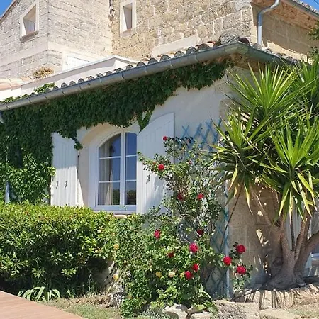 Les Bonbonnettes Bed & Breakfast Le Cailar